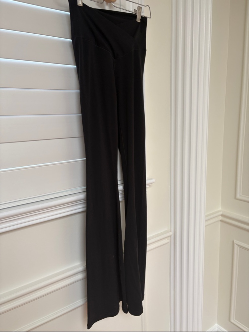 OFFLINE by Aerie High-Waist V Wide-Leg Yoga Pants